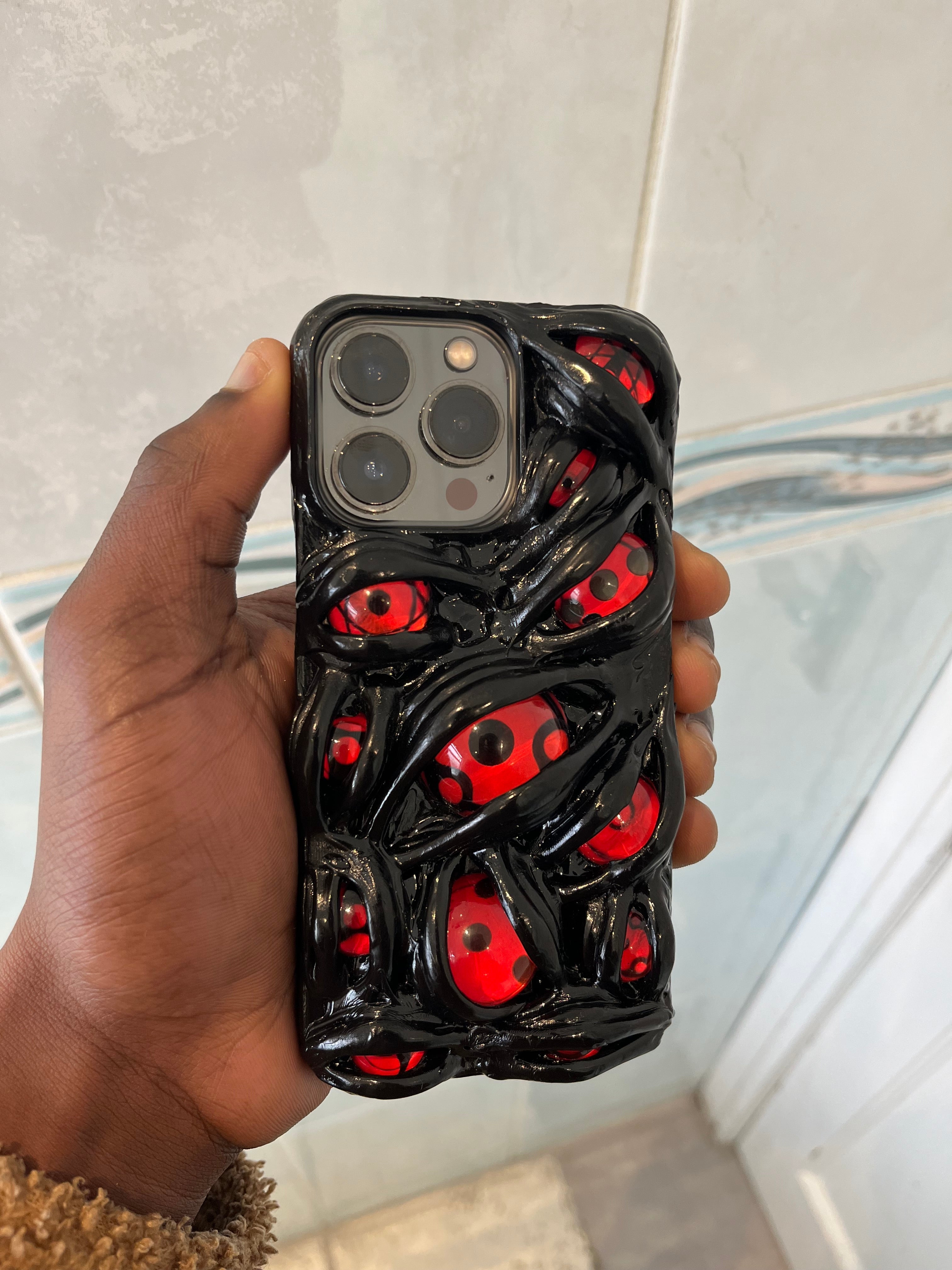 Sharingan phone case